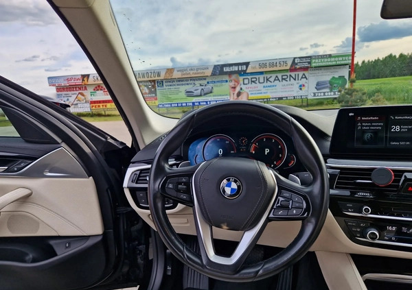 BMW Seria 5 cena 117900 przebieg: 99500, rok produkcji 2017 z Zwoleń małe 326